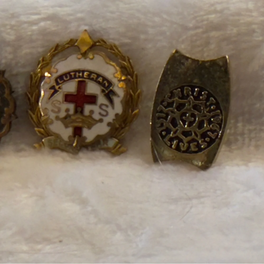 Lot of 4 Vintage Religious Accessories Terra Sancta Guild Lutheran Enamel
